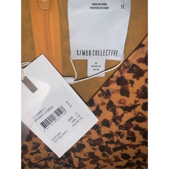 C/Meo Collective Apparent Long Sleeve Dress With An All Over Abstract Animal Pri - Picture 9 of 13